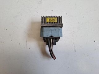 bontott DACIA DUSTER Izzító Relé