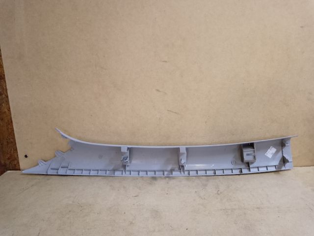 bontott DACIA DUSTER Jobb A Oszlop Burkolat