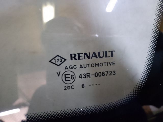 bontott DACIA DUSTER Jobb C Oszlop Oldalablak Üveg