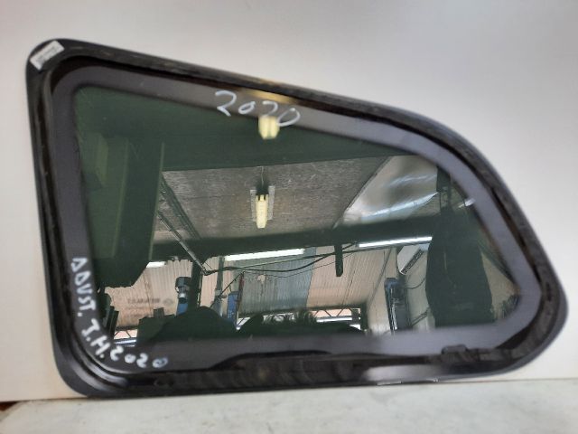 bontott DACIA DUSTER Jobb C Oszlop Oldalablak Üveg
