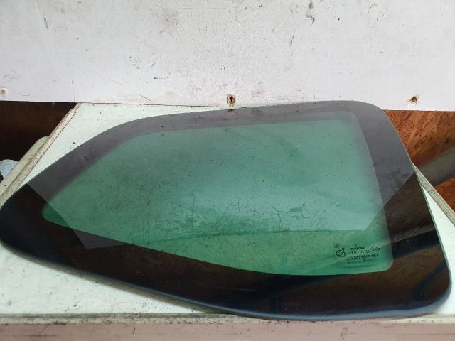 bontott DACIA DUSTER Jobb C Oszlop Oldalablak Üveg