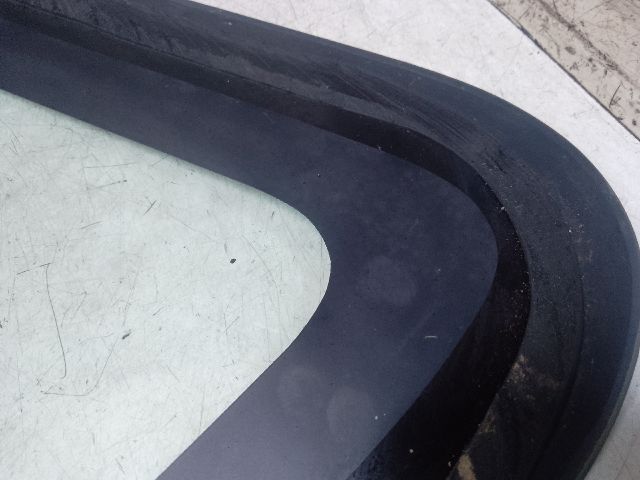 bontott DACIA DUSTER Jobb C Oszlop Oldalablak Üveg