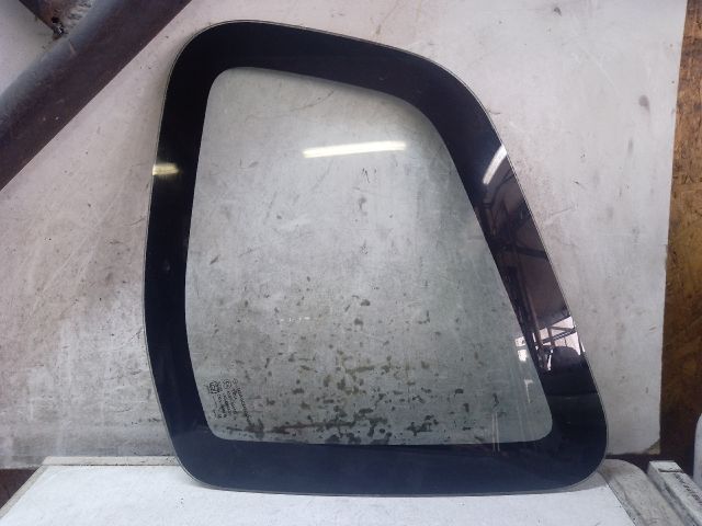 bontott DACIA DUSTER Jobb C Oszlop Oldalablak Üveg