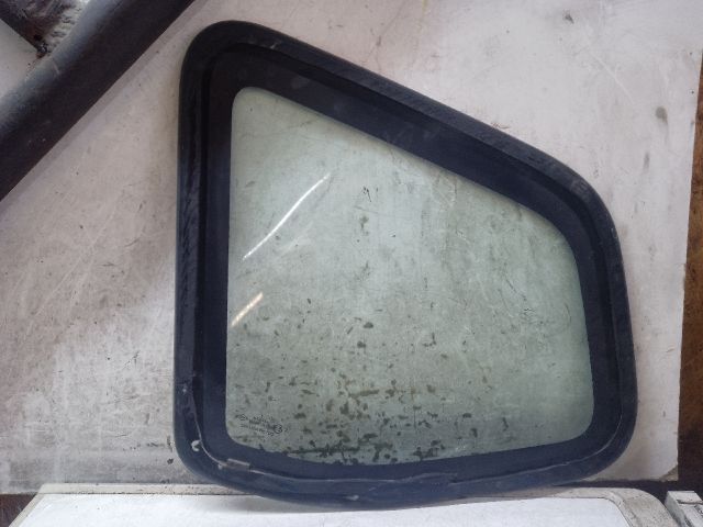 bontott DACIA DUSTER Jobb C Oszlop Oldalablak Üveg