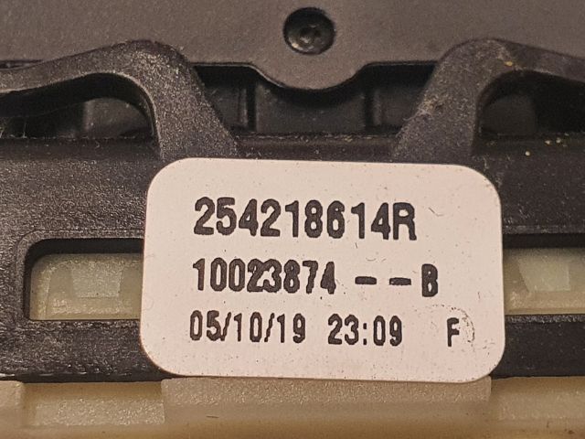 bontott DACIA DUSTER Jobb első Ablakemelő Kapcsoló