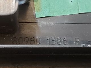 bontott DACIA DUSTER Jobb első Ablakemelő Kapcsoló