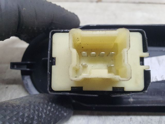 bontott DACIA DUSTER Jobb első Ablakemelő Kapcsoló