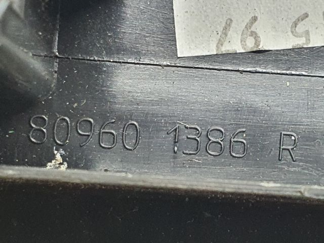 bontott DACIA DUSTER Jobb első Ablakemelő Kapcsoló