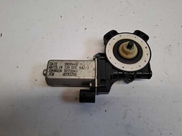 bontott DACIA DUSTER Jobb első Ablakemelő Motor