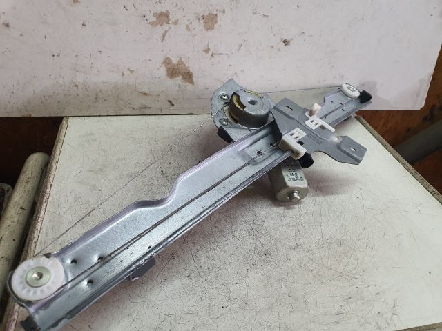 bontott DACIA DUSTER Jobb első Ablakemelő Szerkezet (Elektromos)