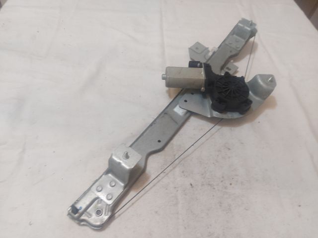 bontott DACIA DUSTER Jobb első Ablakemelő Szerkezet (Elektromos)