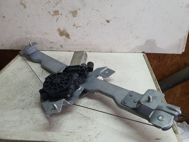 bontott DACIA DUSTER Jobb első Ablakemelő Szerkezet (Elektromos)