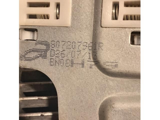 bontott DACIA DUSTER Jobb első Ablakemelő Szerkezet (Elektromos)