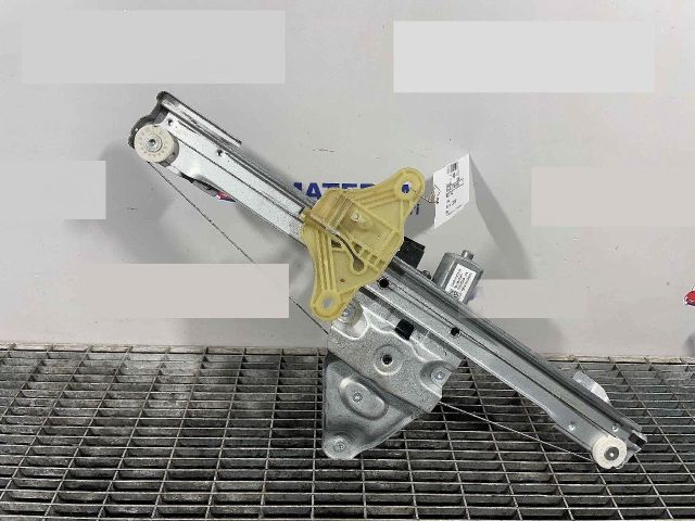 bontott DACIA DUSTER Jobb első Ablakemelő Szerkezet (Elektromos)