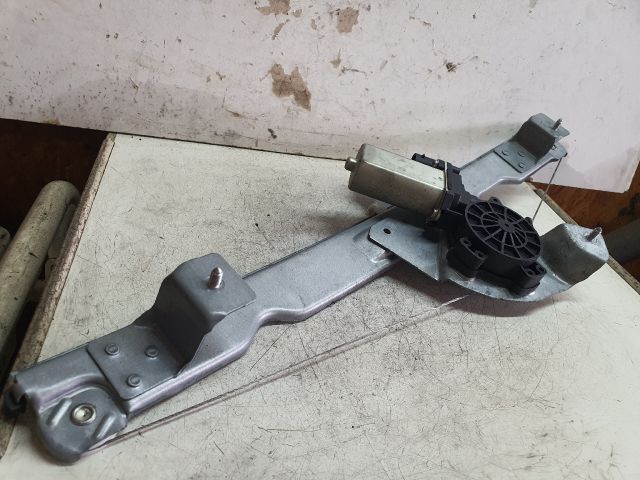 bontott DACIA DUSTER Jobb első Ablakemelő Szerkezet (Elektromos)