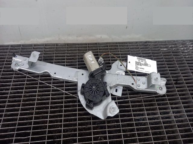 bontott DACIA DUSTER Jobb első Ablakemelő Szerkezet (Elektromos)