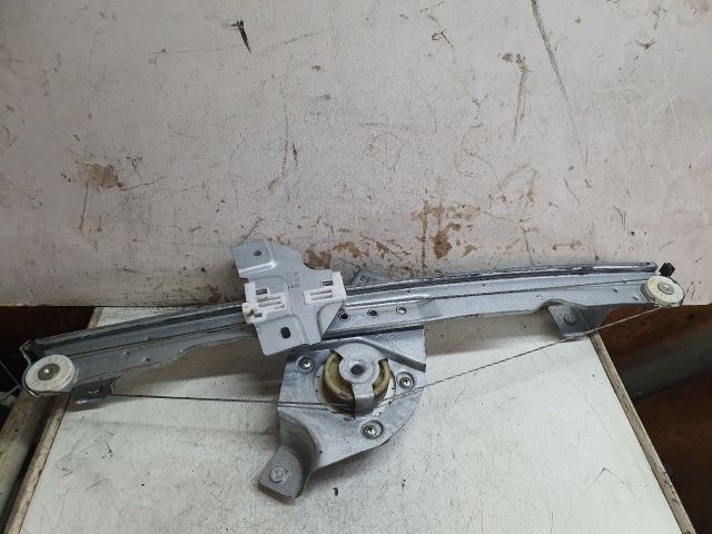 bontott DACIA DUSTER Jobb első Ablakemelő Szerkezet (Elektromos)