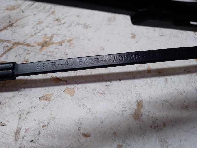 bontott DACIA DUSTER Jobb első Ablaktörlő Kar