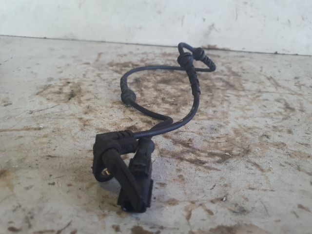 bontott DACIA DUSTER Jobb első ABS Jeladó