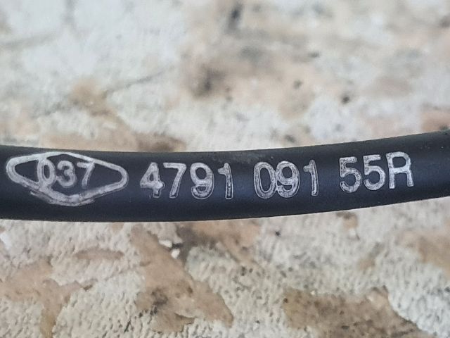 bontott DACIA DUSTER Jobb első ABS Jeladó