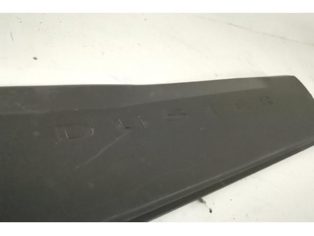 bontott DACIA DUSTER Jobb első Ajtó Díszléc