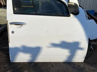 bontott DACIA DUSTER Jobb első Ajtó (Részeivel)