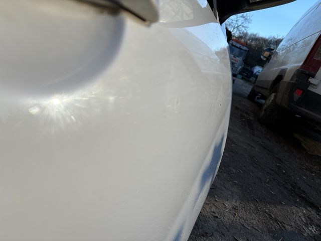 bontott DACIA DUSTER Jobb első Ajtó (Részeivel)