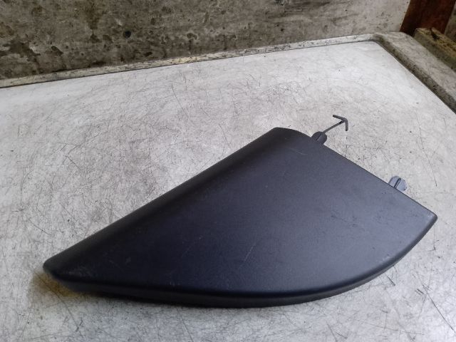 bontott DACIA DUSTER Jobb első Ajtókeret Burkolat