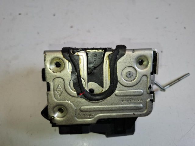 bontott DACIA DUSTER Jobb első Ajtózár