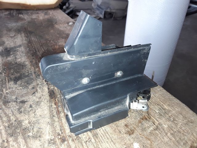 bontott DACIA DUSTER Jobb első Ajtózár