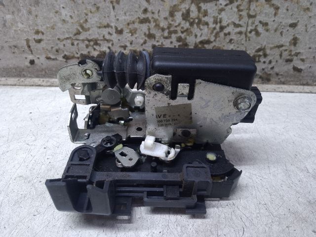 bontott DACIA DUSTER Jobb első Ajtózár