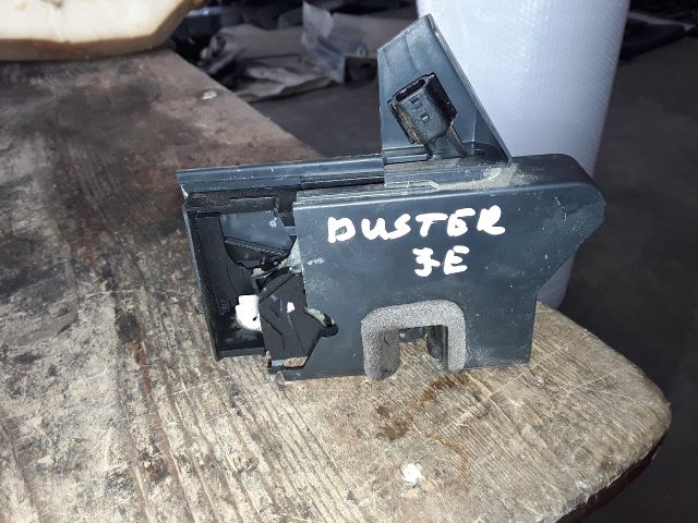 bontott DACIA DUSTER Jobb első Ajtózár