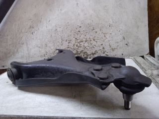 bontott DACIA DUSTER Jobb első Alsó Lengőkar