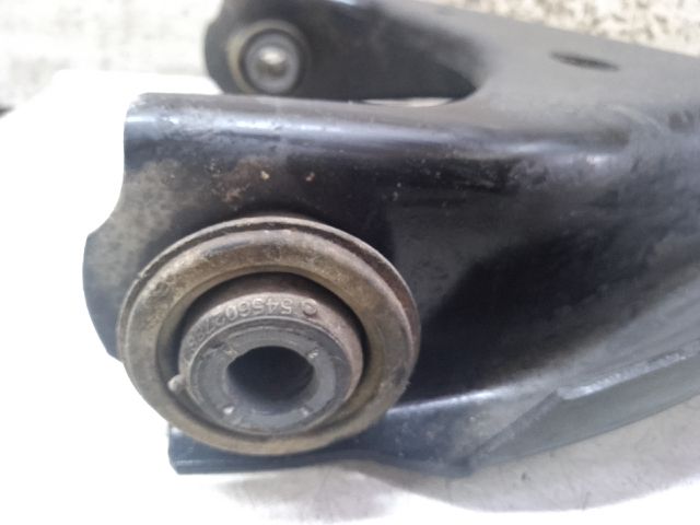 bontott DACIA DUSTER Jobb első Alsó Lengőkar