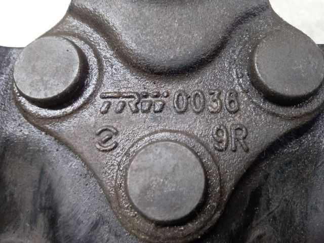 bontott DACIA DUSTER Jobb első Alsó Lengőkar