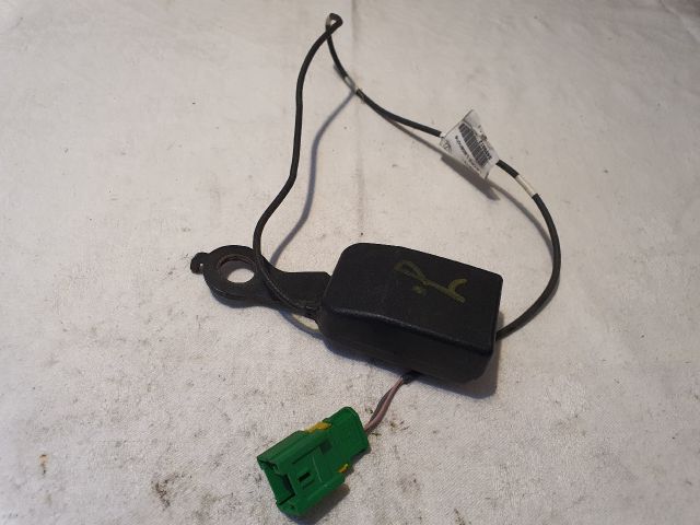 bontott DACIA DUSTER Jobb első Biztonsági Öv Csat