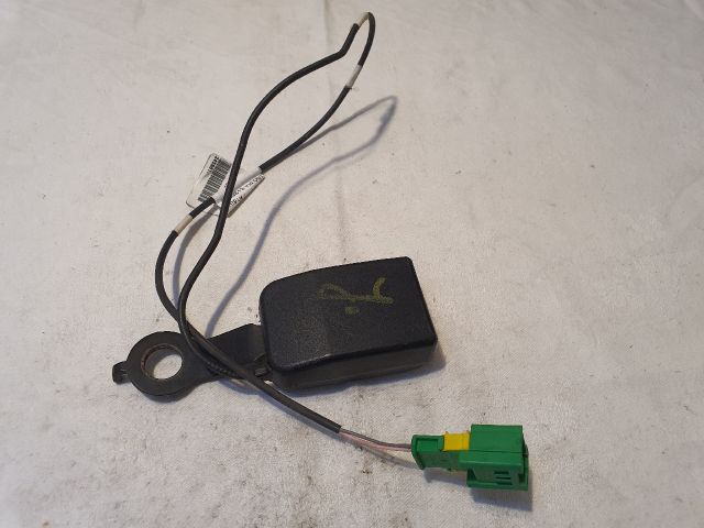 bontott DACIA DUSTER Jobb első Biztonsági Öv Csat