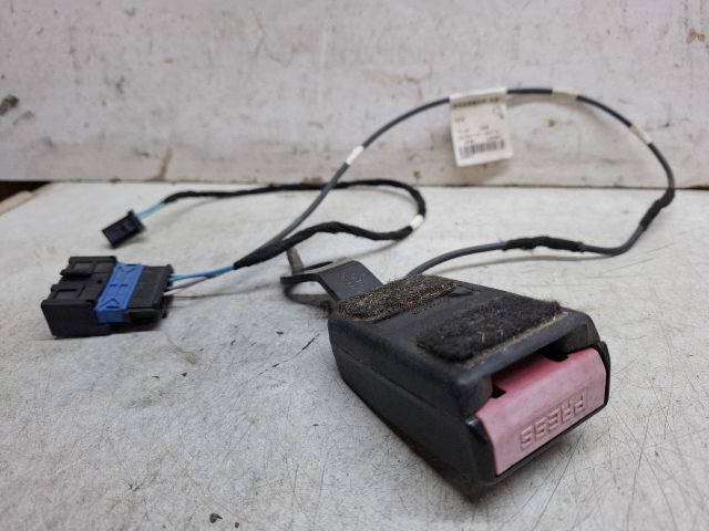 bontott DACIA DUSTER Jobb első Biztonsági Öv Csat