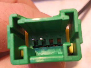 bontott DACIA DUSTER Jobb első Biztonsági Öv Csat