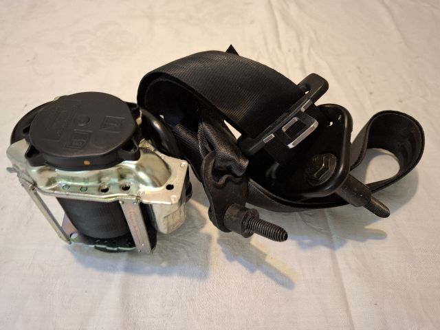 bontott DACIA DUSTER Jobb első Biztonsági Öv