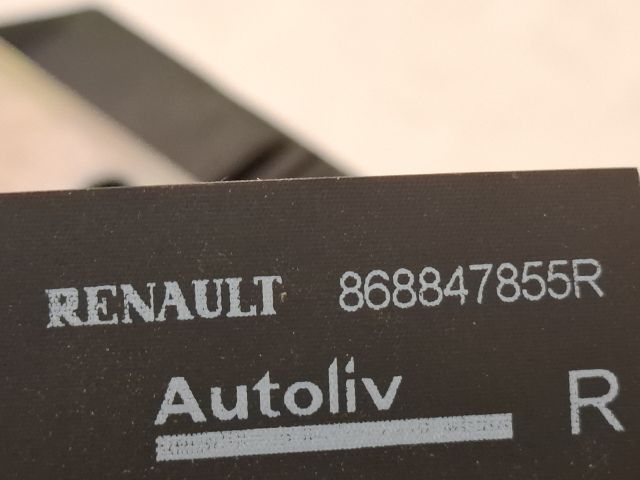 bontott DACIA DUSTER Jobb első Biztonsági Öv