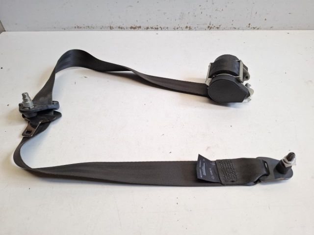 bontott DACIA DUSTER Jobb első Biztonsági Öv