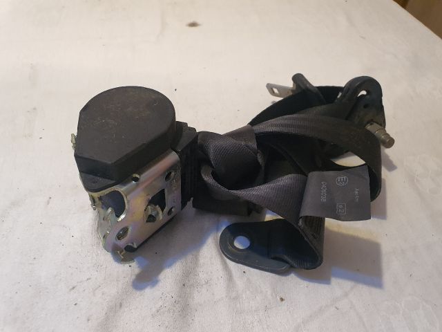 bontott DACIA DUSTER Jobb első Biztonsági Öv