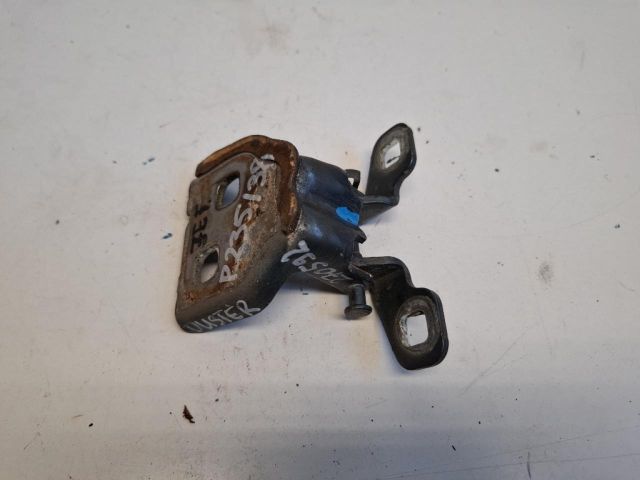 bontott DACIA DUSTER Jobb első Felső Zsanér