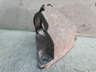 bontott DACIA DUSTER Jobb első Féltengely Tartó