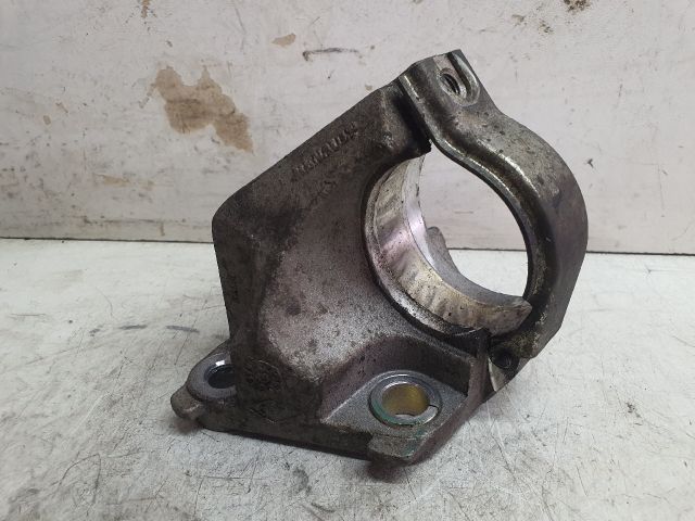 bontott DACIA DUSTER Jobb első Féltengely Tartó