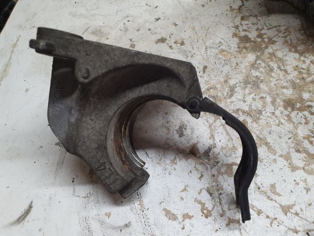 bontott DACIA DUSTER Jobb első Féltengely Tartó