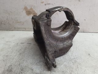 bontott DACIA DUSTER Jobb első Féltengely Tartó