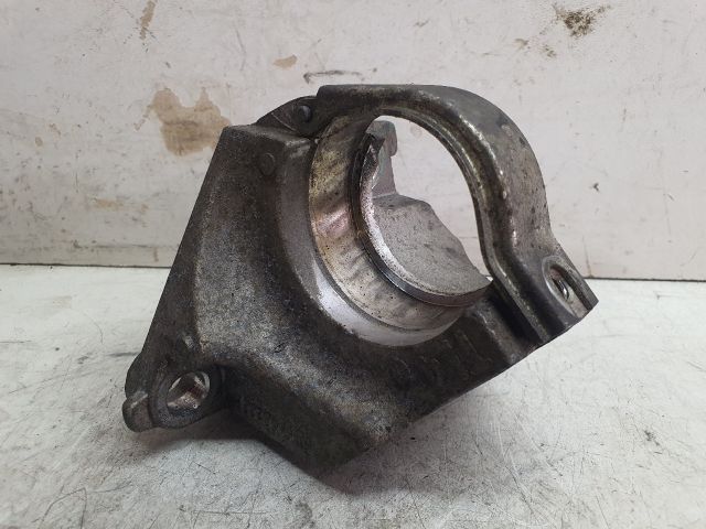 bontott DACIA DUSTER Jobb első Féltengely Tartó