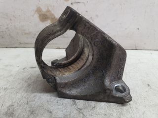 bontott DACIA DUSTER Jobb első Féltengely Tartó